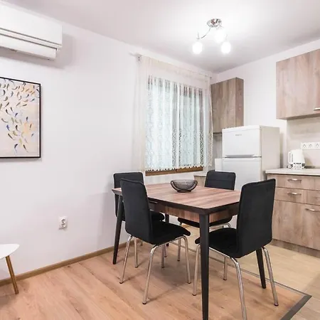 Apartment Peaceful Place - Vazov Street *